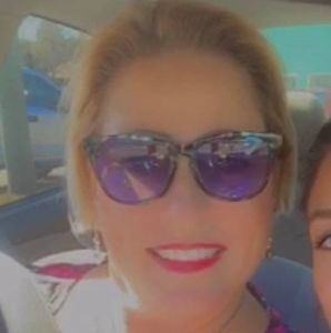 Meet your Posher, Michele